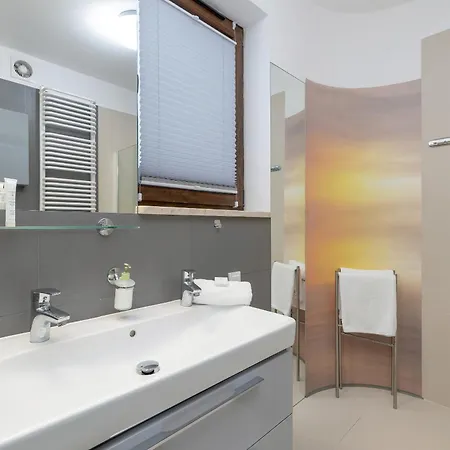 شقة Miamar In With Furnished Terrace And Parking By Renters