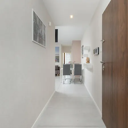 شقة Miamar In With Furnished Terrace And Parking By Renters