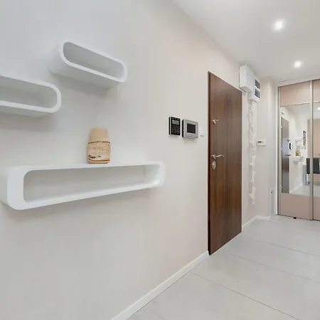 Miamar In With Furnished Terrace And Parking By Renters *
